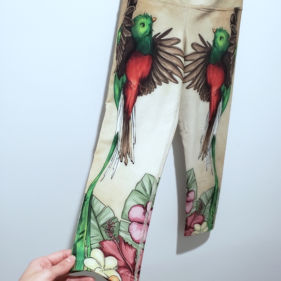 Werkshop Lovebird Cropped Athletic Leggings - Picture 3 of 5